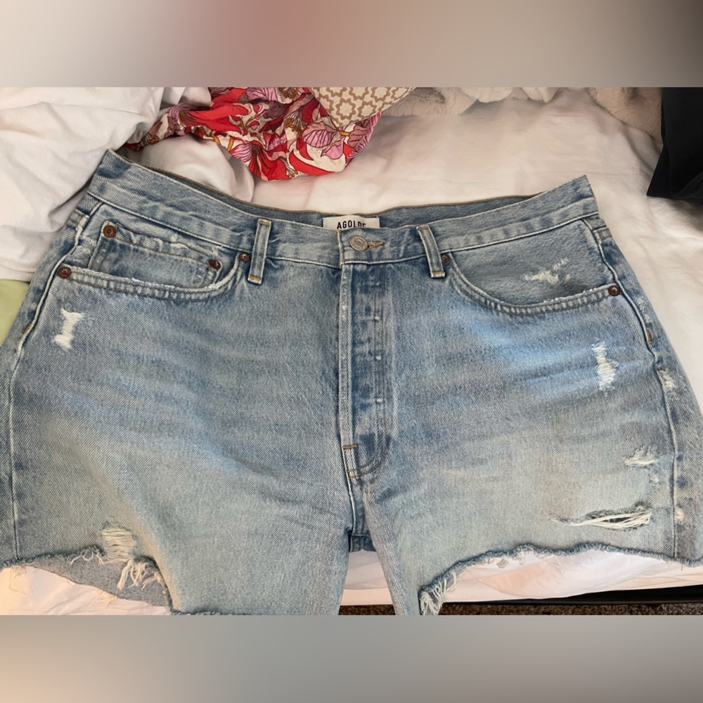 Agolde Parker shorts in swap meet.